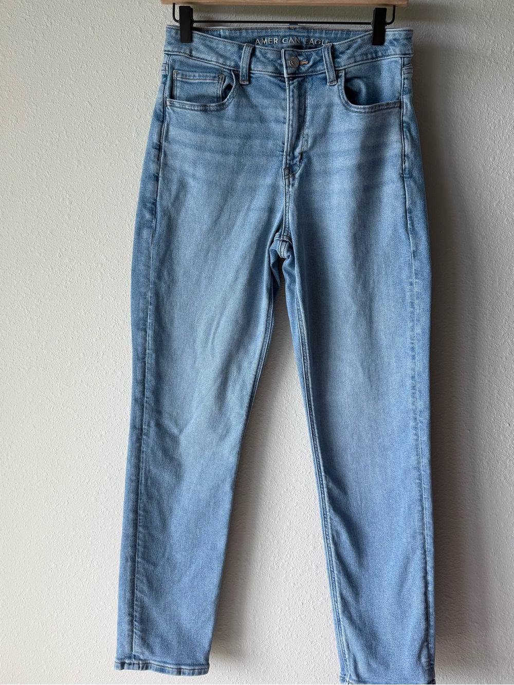 American Eagle Outfitters Light Wash High-Rise Skinny Jeans